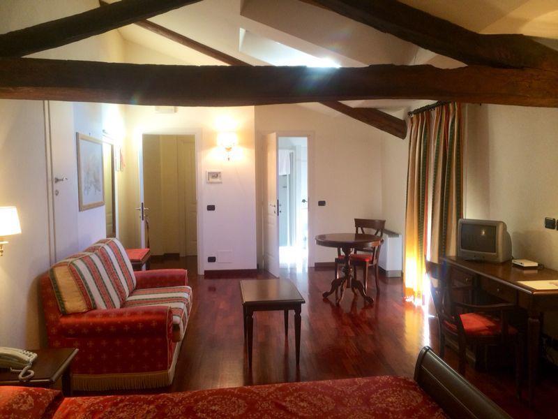 Villa Chiara Hotel Canelli Exterior photo